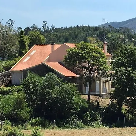 Hébergement de vacances Casa Do Ribeiro *